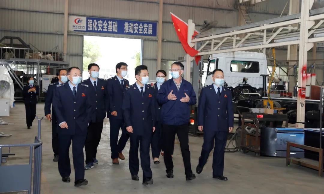 程力汽車(chē)集團(tuán)工業(yè)園生產(chǎn)流水車(chē)間