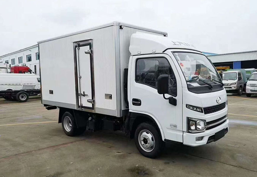 上汽躍進(jìn)福運(yùn)S80柴油版冷藏車(chē)