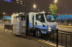 護(hù)欄清洗車(chē)，城市道路保潔好幫手