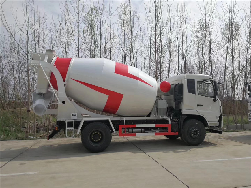 航天萬(wàn)山6方攪拌車